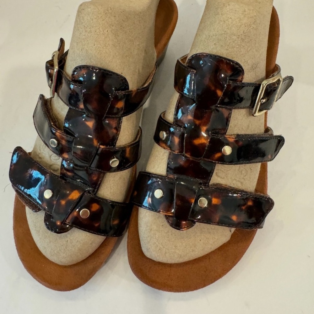 Vionic Tortoiseshell Buckle Sandals - image 1